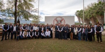 Sumaremos esfuerzos para que la UAT sea referente en la educación superior: Rector