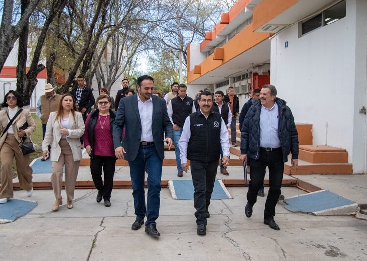 Sumaremos esfuerzos para que la UAT sea referente en la educación superior: Rector