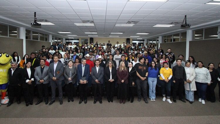 La formación humanística de los universitarios es nuestro compromiso: Dámaso Anaya