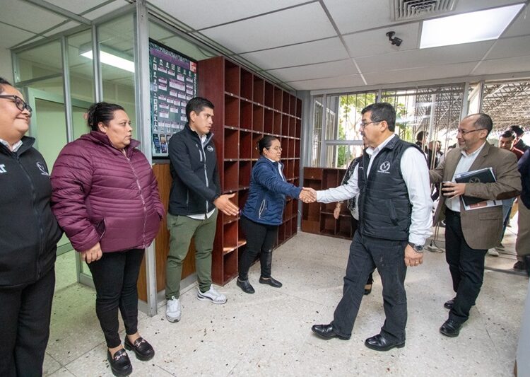 Inicia Dámaso Anaya recorrido por facultades de la UAT