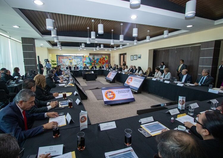 Reafirma Dámaso Anaya el compromiso de unir esfuerzos para la transformación de la UAT