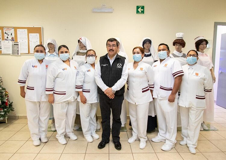 Elevar los índices académicos de la UAT es un compromiso: Dámaso Anaya