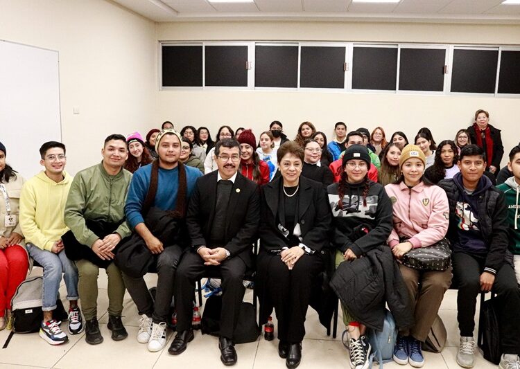 El rector Dámaso Anaya visita facultades de la UAT en el Campus Tampico