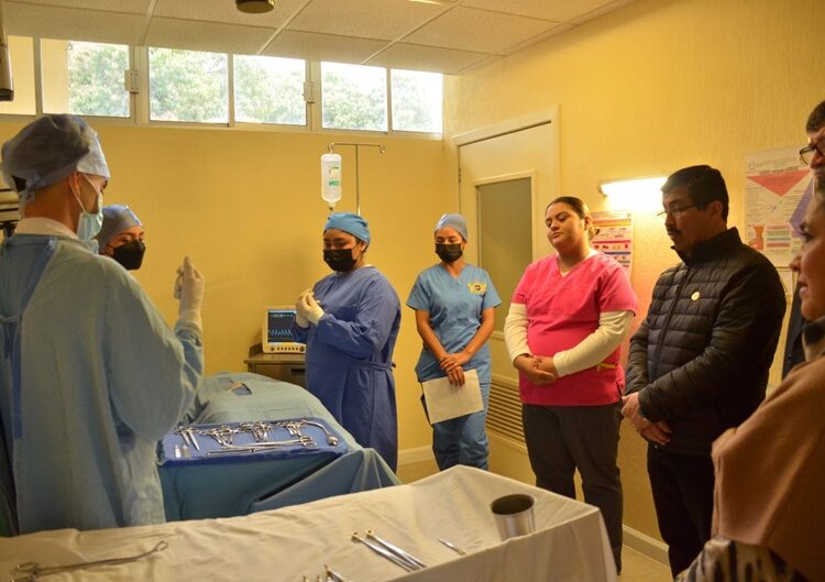 Dámaso Anaya fortalece vínculos con universitarios de la UAT Campus Mante