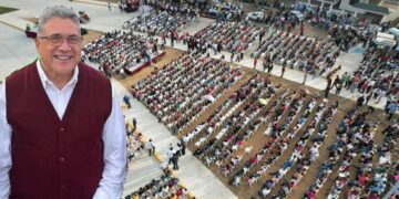 Armando muestra músculo político