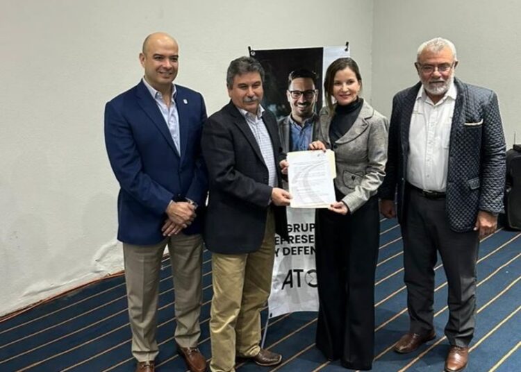 Acuerdan SE, SOP y transportistas impulsar desarrollo económico de Nuevo Laredo