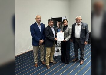 Acuerdan SE, SOP y transportistas impulsar desarrollo económico de Nuevo Laredo