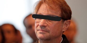 Sale de la cárcel el exdiplomático Andrés Roemer en Israel