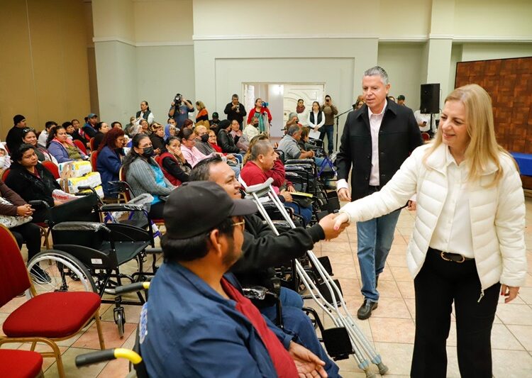Brindan Chucho y Aída Féres apoyo total a las personas con discapacidad