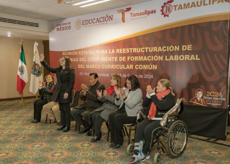 Ceremonia de inauguración de la Reunión Estatal del DGETI