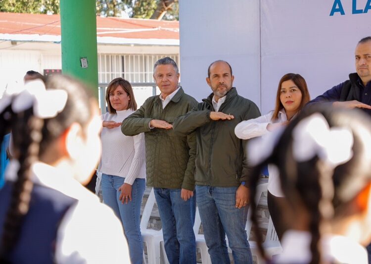 Comunidad escolar reconoce apoyo de Chucho Nader al Sector Educativo