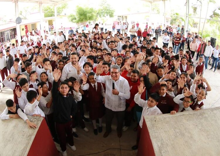 Con obra pública de calidad Gobierno de Armando Martínez la zona rural de Altamira