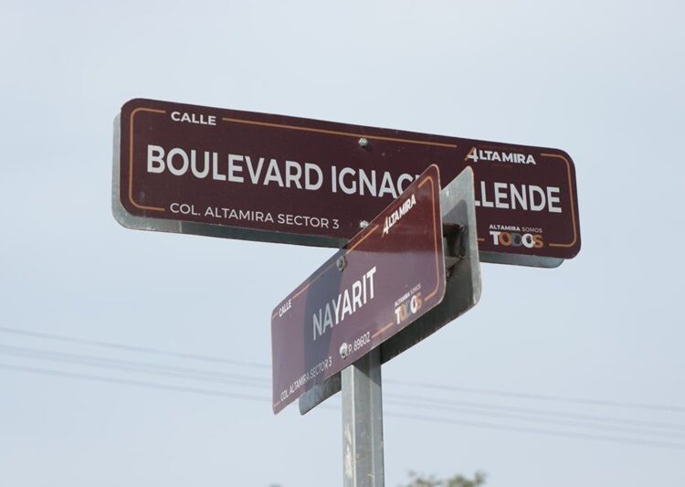 Con obras de pavimentación transforma Armando Martínez la colonia Altamira Sector 3