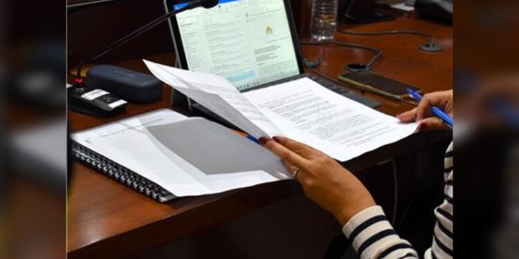 Consiguen pocas firmas de apoyo los aspirantes independientes a diputados locales