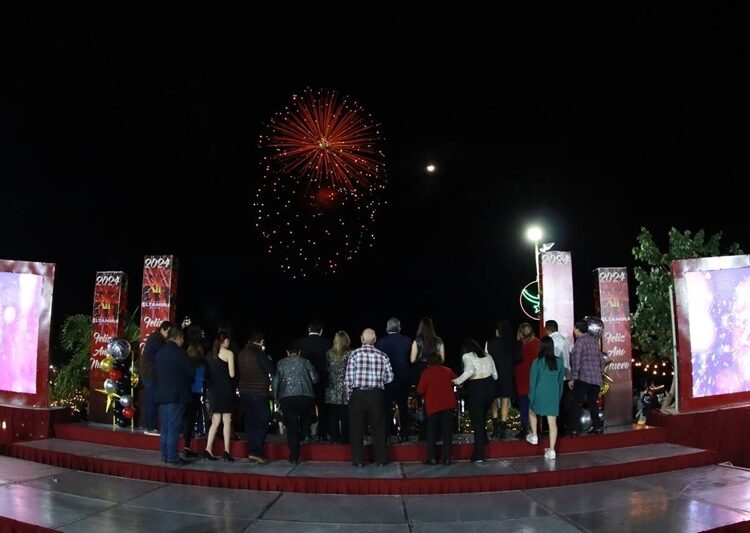 Despide Gobierno de Altamira el 2023 en Parque de la Laguna del Champayán