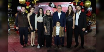 Despide Gobierno de Altamira el 2023 en Parque de la Laguna del Champayán