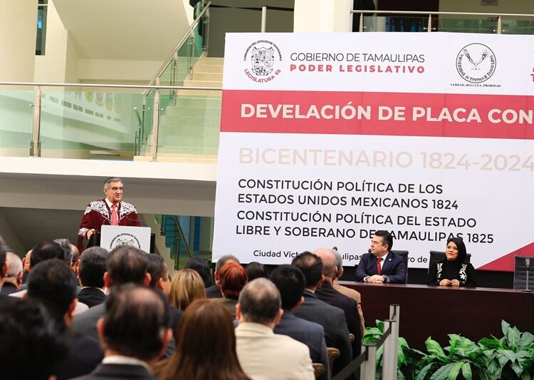 Devela gobernador placa conmemorativa del Bicentenario del Congreso de Tamaulipas