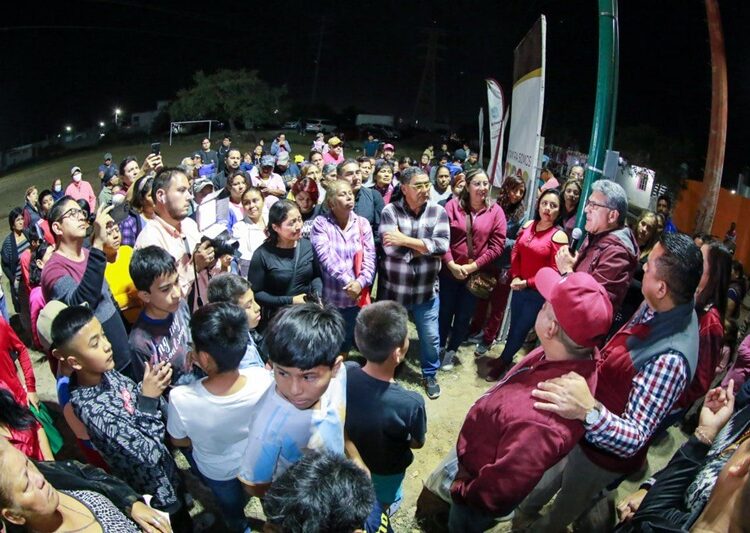 Enciende AMM luminarias en campo de fútbol del Fracc. Haciendas I
