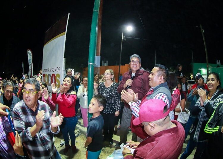 Enciende AMM luminarias en campo de fútbol del Fracc. Haciendas I
