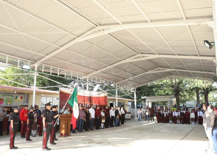 Entrega AMM nueva techumbre en primaria del Ejido El Fuerte