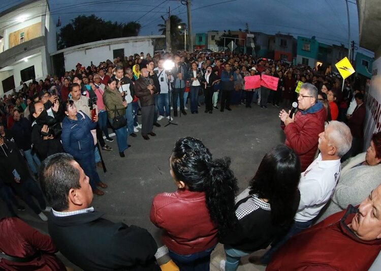 Entrega AMM pavimentación de la Avenida de la Esperanza