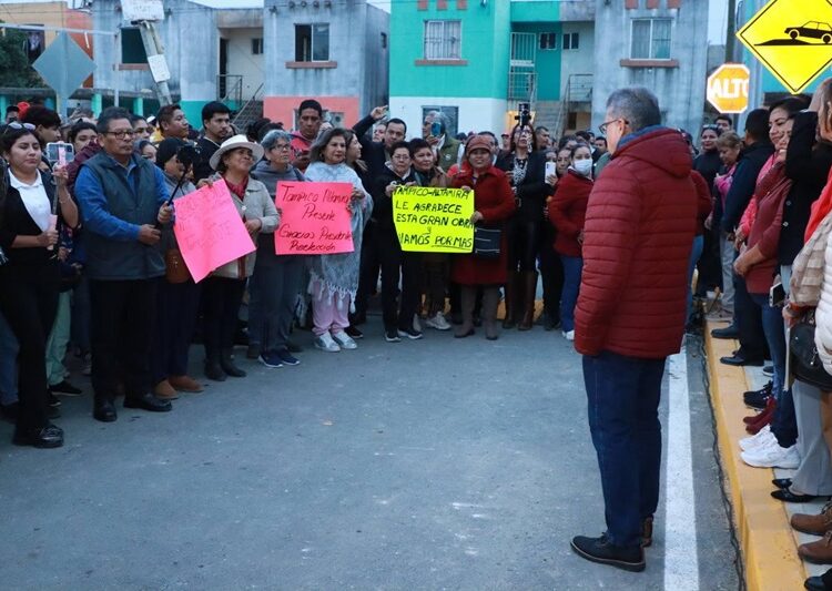 Entrega AMM pavimentación de la Avenida de la Esperanza