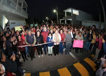 Entrega AMM pavimentación de la Avenida de la Esperanza
