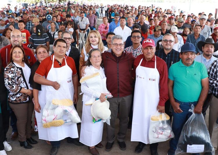 Entrega AMM más de 930 kits de implementos a pescadores