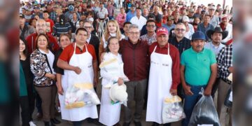 Entrega AMM más de 930 kits de implementos a pescadores