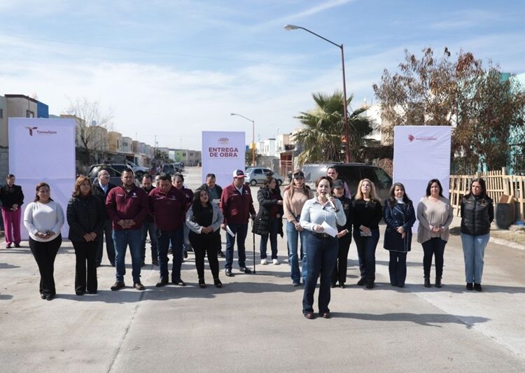 Entrega Carmen Lilia obras de infraestructura vial