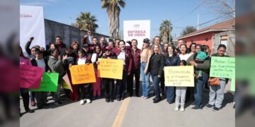 Entrega Carmen Lilia obras de infraestructura vial
