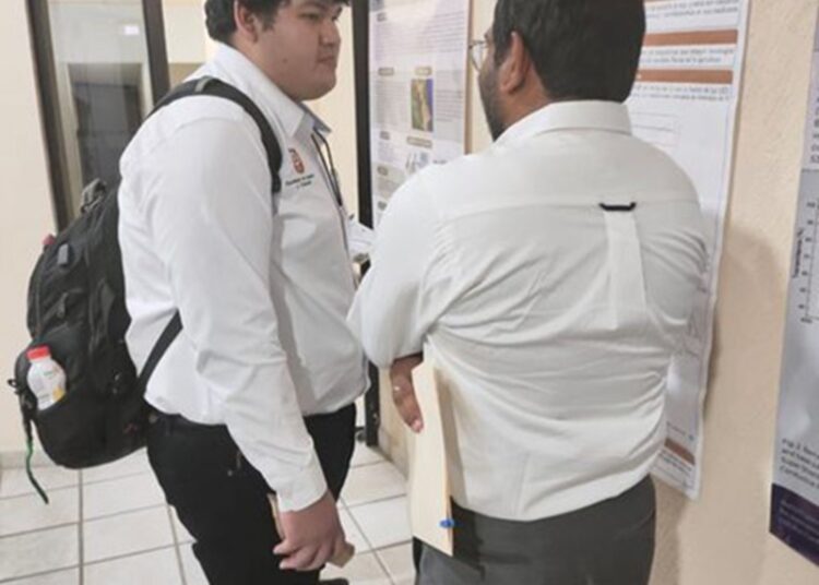 Estudiante de la UAT destaca en encuentro sobre optoelectrónica