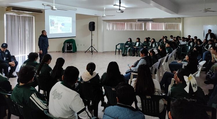 Estudiantes de Altamira reciben pláticas de ciberseguridad