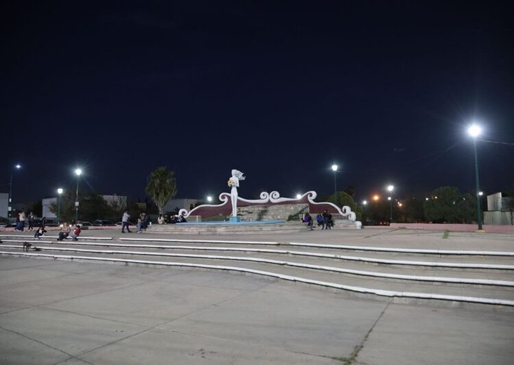 Gobierno de NLD mejorará iluminación de plazas de la ciudad