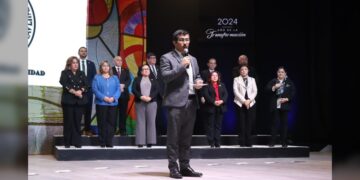 “Iniciamos juntos una nueva dinámica universitaria para transformar y trascender”: Dámaso Anaya