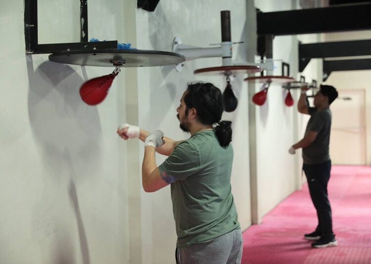 Ofrece Gobierno de NLD clases gratuitas de box