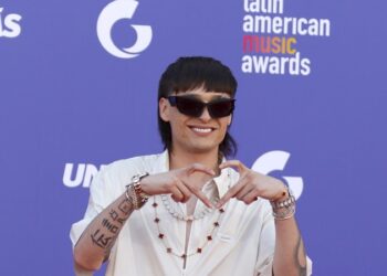 TVN de Chile insiste en cancelar el show de Peso Pluma en Viña