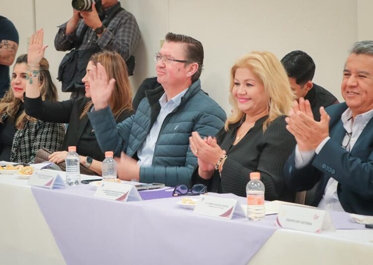 Presenta Lucy de Gattás proyecto Down Victoria