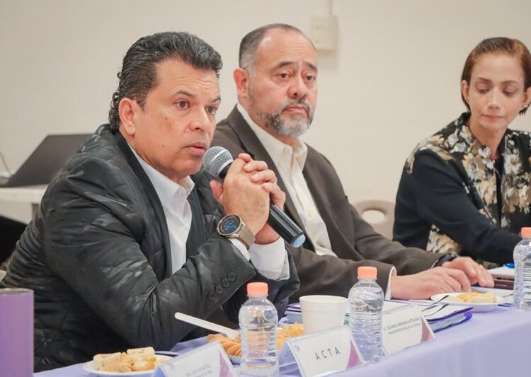 Presenta Lucy de Gattás proyecto Down Victoria