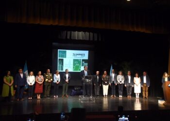Arévalo de León presentó el primer gobierno paritario de la historia de Guatemala