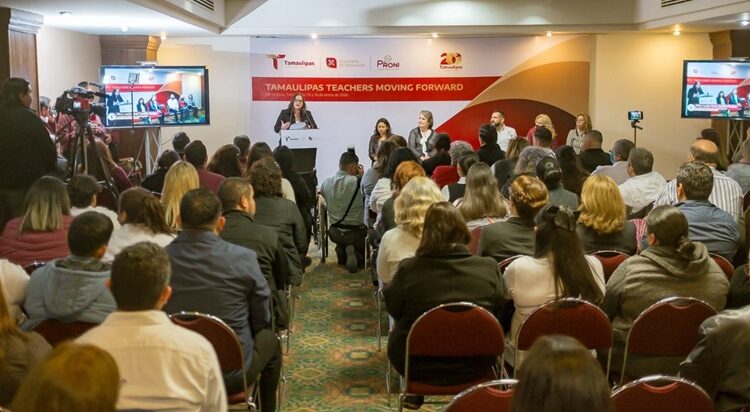 Primer Encuentro Pedagógico: “Teachers Moving Forward”