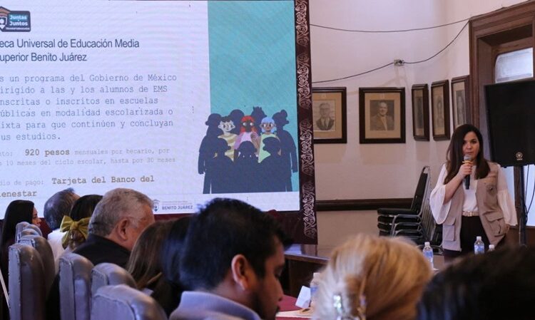 Propone Municipio incluir a colectivos de víctimas en programa de becas