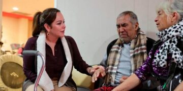 Desea Carmen Lilia feliz año 2024 a los neolaredenses