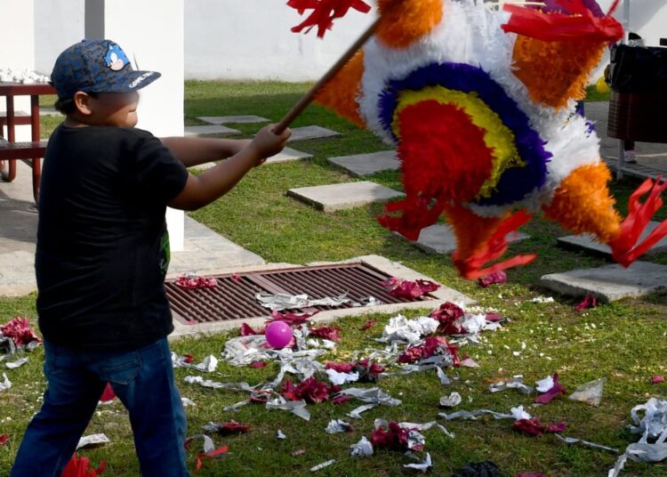 Celebra SSP Reyes a hijos e hijas del personal