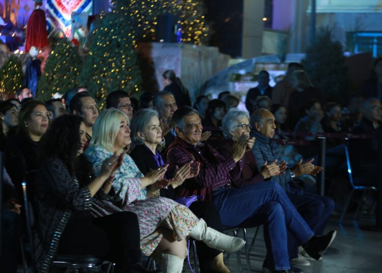 Américo y María conviven con familias en concierto por Día de Reyes