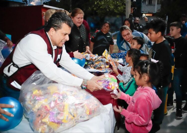 Lucy y Lalo festejan el Día de Reyes con líderes y sus familias