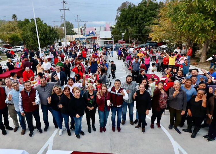 Lucy y Lalo festejan el Día de Reyes con líderes y sus familias