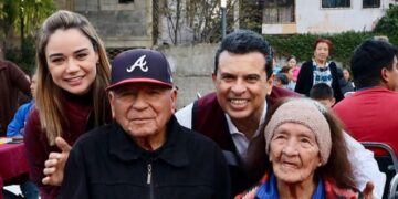 Lucy y Lalo festejan el Día de Reyes con líderes y sus familias