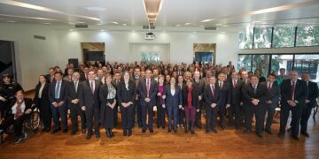 Redoblar esfuerzos, pide Américo a sus funcionarios