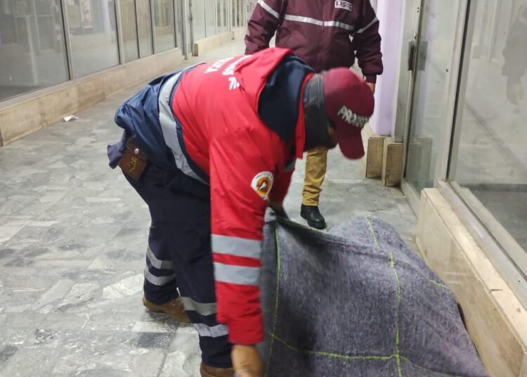 En NLD Carmen Lilia encabeza Operativo Carrusel por bajas temperaturas